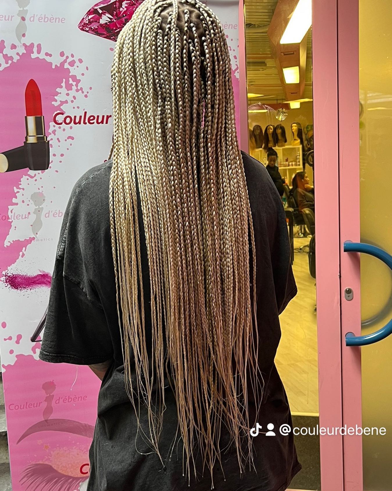 #tressesafricaines couleur d ébène Sion